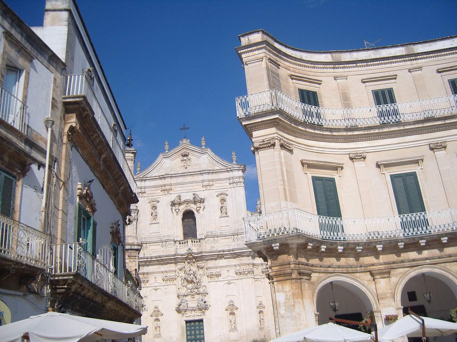 Piazza Plebiscito e la Basilica di San Martino a Martina Franca